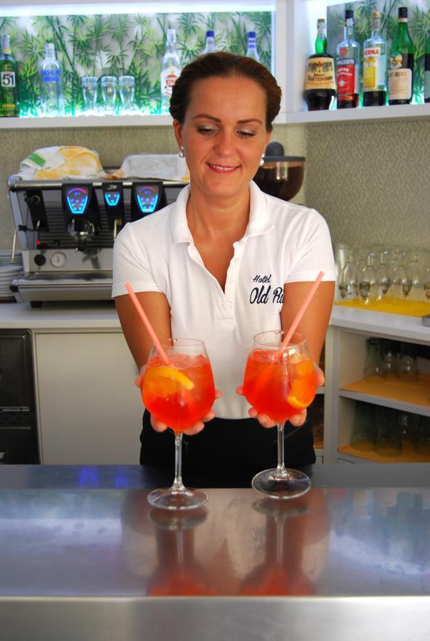 Hotel Old River Lignano Sabbiadoro Kültér fotó